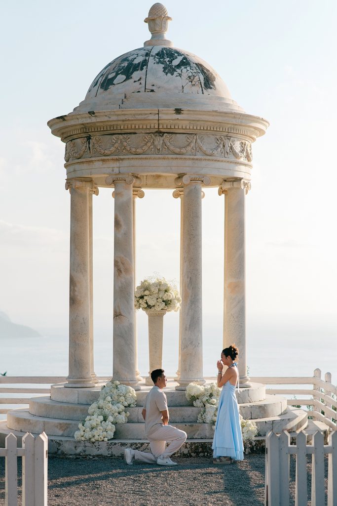 Couple proposing in Son Marroig Mallorca